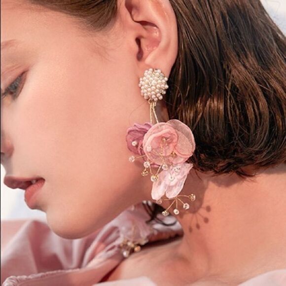 New mesh flower and pearl earrings(Silver Needle) - Picture 6 of 14